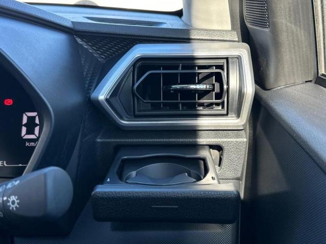 ロッキー プレミアムＧ　保証書／ディスプレイオーディオ９インチ／スマートアシスト（トヨタ・ダイハツ）／シートヒーター　前席／パノラマモニター／車線逸脱防止支援システム／登録済未使用車／ヘッドランプ　ＬＥＤ　全周囲カメラ　ＴＶ（34枚目）