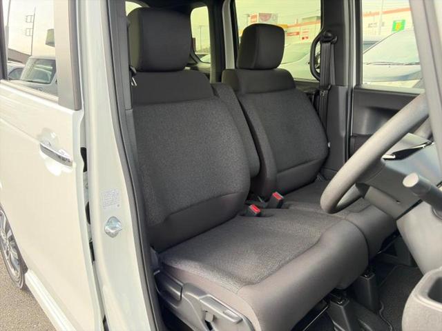 Ｎ－ＢＯＸカスタム ヒョウジュン　保証書／ホンダセンシング／電動スライドドア／シートヒーター　前席／車線逸脱防止支援システム／ヘッドランプ　ＬＥＤ／横滑り防止装置／アイドリングストップ／バックモニター／禁煙車／エアバッグ　運転席（4枚目）