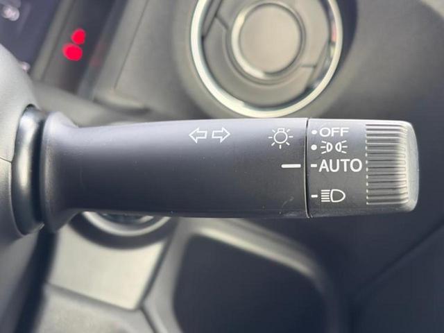 Ｎ－ＢＯＸカスタム ヒョウジュン　保証書／ホンダセンシング／電動スライドドア／シートヒーター　前席／車線逸脱防止支援システム／ヘッドランプ　ＬＥＤ／横滑り防止装置／アイドリングストップ／バックモニター／禁煙車／エアバッグ　運転席（11枚目）