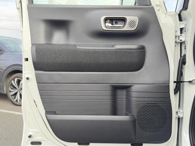 Ｎ－ＢＯＸカスタム ヒョウジュン　保証書／ホンダセンシング／電動スライドドア／シートヒーター　前席／車線逸脱防止支援システム／ヘッドランプ　ＬＥＤ／横滑り防止装置／アイドリングストップ／バックモニター／禁煙車／エアバッグ　運転席（22枚目）