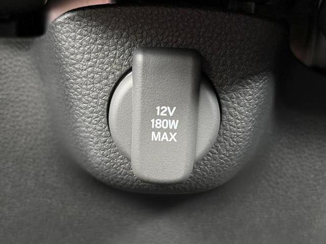 Ｎ－ＢＯＸカスタム ヒョウジュン　保証書／ホンダセンシング／電動スライドドア／シートヒーター　前席／車線逸脱防止支援システム／ヘッドランプ　ＬＥＤ／横滑り防止装置／アイドリングストップ／バックモニター／禁煙車／エアバッグ　運転席（33枚目）