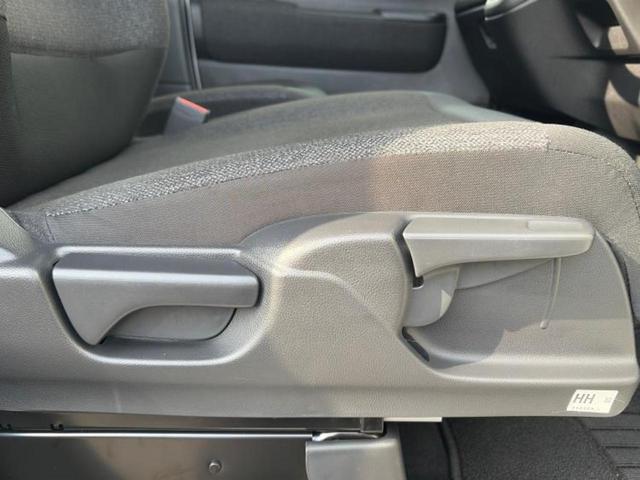 Ｎ－ＢＯＸカスタム ヒョウジュン　保証書／ホンダセンシング／電動スライドドア／シートヒーター　前席／車線逸脱防止支援システム／ヘッドランプ　ＬＥＤ／横滑り防止装置／アイドリングストップ／バックモニター／禁煙車／エアバッグ　運転席（38枚目）