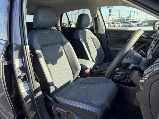 T-クロス TSIスタイル 保証書/純正 SDナビ/衝突安全装置/シート ハーフレザー/ヘッドランプ LED/ETC/EBD付ABS/横滑り防止装置/アイドリングストップ/クルーズコントロール/バックモニター/ルーフレール(5枚目)