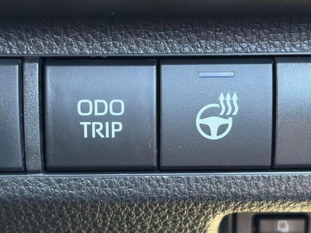 RAV4 4WDアドベンチャーオフロードパッケージ2 保証書/ディスプレイオーディオ+ナビ10.5インチ/デジタルインナーミラー/トヨタセーフティセンス/シートヒーター/パノラミックビューモニター/車線逸脱防止支援システム/シート 合皮 全周囲カメラ(28枚目)