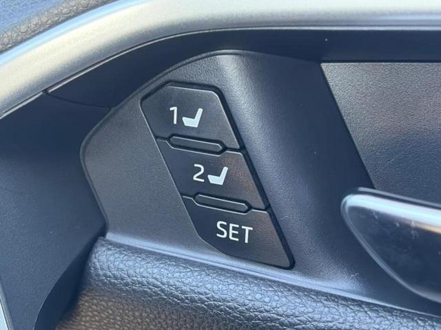 RAV4 4WDアドベンチャーオフロードパッケージ2 保証書/ディスプレイオーディオ+ナビ10.5インチ/デジタルインナーミラー/トヨタセーフティセンス/シートヒーター/パノラミックビューモニター/車線逸脱防止支援システム/シート 合皮 全周囲カメラ(30枚目)