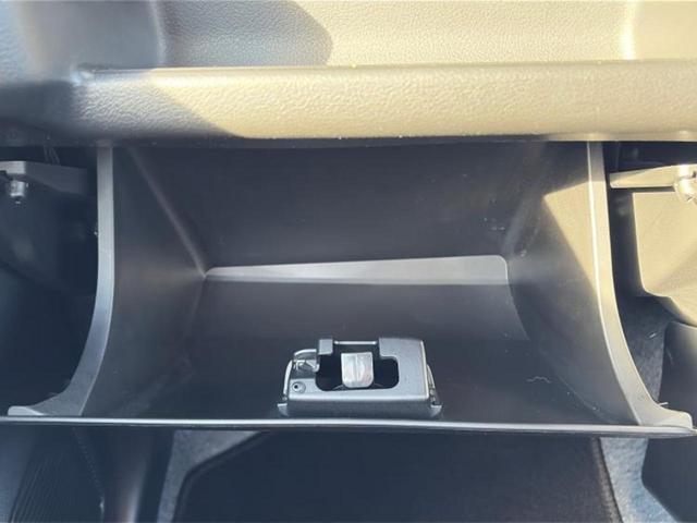 アルト Ｌ　新品タイヤ／保証書／デュアルカメラブレーキサポート（スズキ）／シートヒーター　運転席／車線逸脱防止支援システム／ＥＢＤ付ＡＢＳ／横滑り防止装置／アイドリングストップ／禁煙車／エアバッグ　運転席（26枚目）