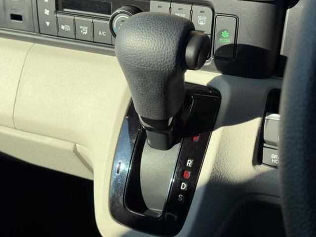 Ｎ－ＢＯＸ ヒョウジュン　新品タイヤ／保証書／ホンダセンシング／電動スライドドア／車線逸脱防止支援システム／ヘッドランプ　ＬＥＤ／ＥＢＤ付ＡＢＳ／横滑り防止装置／アイドリングストップ／クルーズコントロール／禁煙車　盗難防止装置（13枚目）