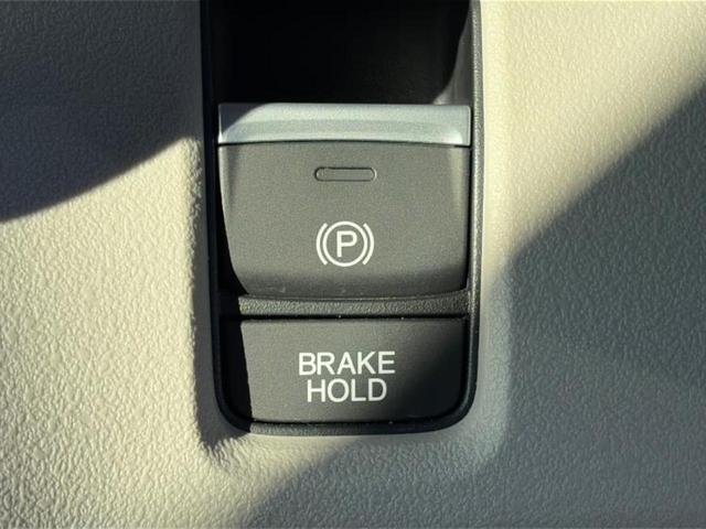 Ｎ－ＢＯＸ ヒョウジュン　新品タイヤ／保証書／ホンダセンシング／電動スライドドア／車線逸脱防止支援システム／ヘッドランプ　ＬＥＤ／ＥＢＤ付ＡＢＳ／横滑り防止装置／アイドリングストップ／クルーズコントロール／禁煙車　盗難防止装置（17枚目）