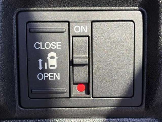 N-BOXカスタム ヒョウジュン 保証書/ホンダセンシング/電動スライドドア/シートヒーター 運転席/車線逸脱防止支援システム/ヘッドランプ LED/EBD付ABS/横滑り防止装置/アイドリングストップ/禁煙車/エアバッグ 運転席(15枚目)