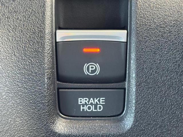 N-BOXカスタム ヒョウジュン 保証書/ホンダセンシング/電動スライドドア/シートヒーター 運転席/車線逸脱防止支援システム/ヘッドランプ LED/EBD付ABS/横滑り防止装置/アイドリングストップ/禁煙車/エアバッグ 運転席(17枚目)