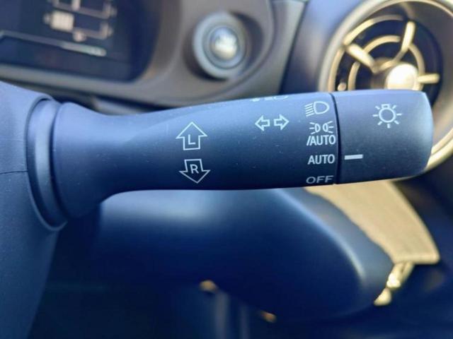 ＧＲ８６ ＲＣ　保証書／ヘッドランプ　ＬＥＤ／ＥＴＣ／ＥＢＤ付ＡＢＳ／横滑り防止装置／クルーズコントロール／エアバッグ　運転席／エアバッグ　助手席／エアバッグ　サイド／アルミホイール　社外　１８インチ　ワンオーナー（11枚目）