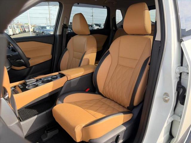 エクストレイル ４ＷＤ　Ｇ　ｅ－４ＯＲＣＥ　サンルーフ／ＢＯＳＥ／保証書／純正　１２．３インチ　メモリーナビ／インテリジェントルームミラー／エマージェンシーブレーキ／シートヒーター　全席／全方位モニター／車線逸脱防止支援システム　革シート（6枚目）