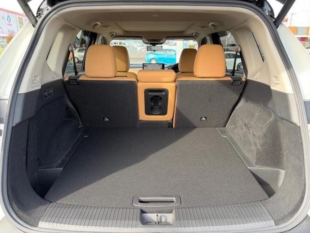 エクストレイル ４ＷＤ　Ｇ　ｅ－４ＯＲＣＥ　サンルーフ／ＢＯＳＥ／保証書／純正　１２．３インチ　メモリーナビ／インテリジェントルームミラー／エマージェンシーブレーキ／シートヒーター　全席／全方位モニター／車線逸脱防止支援システム　革シート（8枚目）