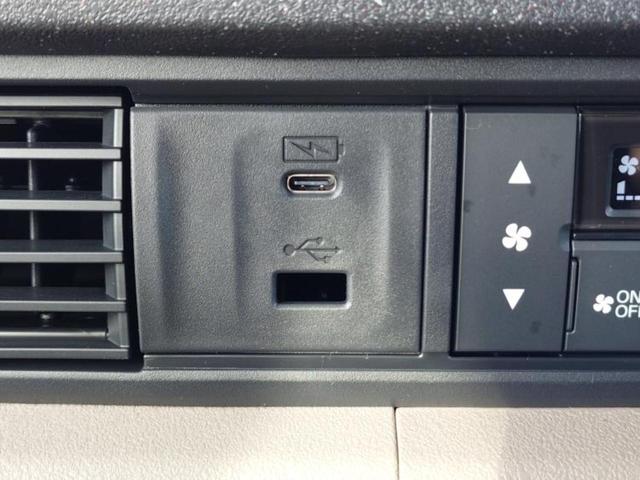 Ｎ－ＢＯＸジョイ ヒョウジュン２トーン　保証書／ホンダセンシング／電動スライドドア／車線逸脱防止支援システム／登録済未使用車／ヘッドランプ　ＬＥＤ／ＥＢＤ付ＡＢＳ／横滑り防止装置／アイドリングストップ／クルーズコントロール／禁煙車（30枚目）