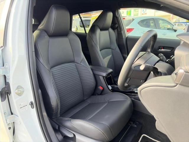 カローラツーリング ハイブリッドダブルバイビー　新品タイヤ／保証書／ディスプレイオーディオ＋ナビ１０．５インチ／トヨタセーフティセンス／車線逸脱防止支援システム／シート　ハーフレザー／ヘッドランプ　ＬＥＤ／ＵＳＢジャック　衝突被害軽減システム（4枚目）