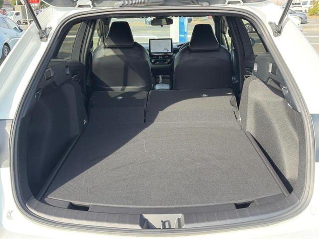 カローラツーリング ハイブリッドダブルバイビー　新品タイヤ／保証書／ディスプレイオーディオ＋ナビ１０．５インチ／トヨタセーフティセンス／車線逸脱防止支援システム／シート　ハーフレザー／ヘッドランプ　ＬＥＤ／ＵＳＢジャック　衝突被害軽減システム（19枚目）