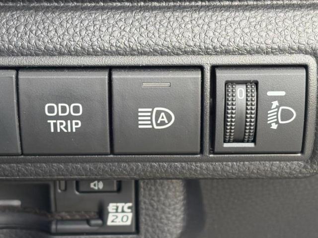 カローラツーリング ハイブリッドダブルバイビー　新品タイヤ／保証書／ディスプレイオーディオ＋ナビ１０．５インチ／トヨタセーフティセンス／車線逸脱防止支援システム／シート　ハーフレザー／ヘッドランプ　ＬＥＤ／ＵＳＢジャック　衝突被害軽減システム（26枚目）