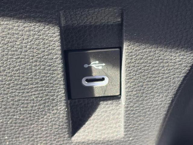 カローラツーリング ハイブリッドダブルバイビー　新品タイヤ／保証書／ディスプレイオーディオ＋ナビ１０．５インチ／トヨタセーフティセンス／車線逸脱防止支援システム／シート　ハーフレザー／ヘッドランプ　ＬＥＤ／ＵＳＢジャック　衝突被害軽減システム（35枚目）