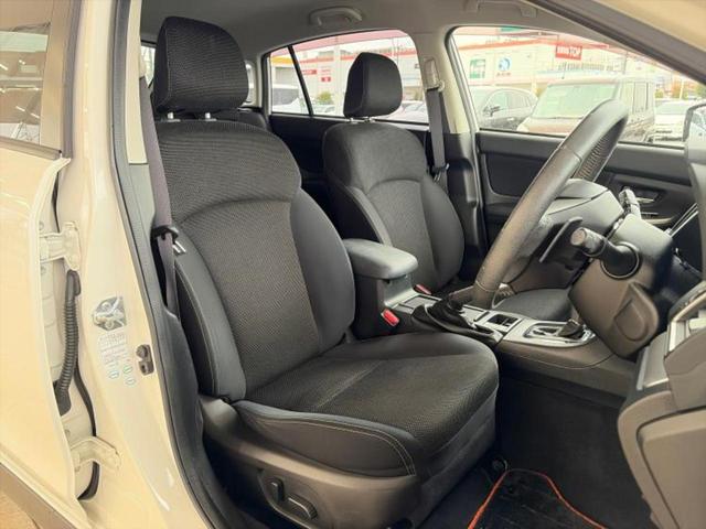 ＸＶ ４ＷＤ２．０ｉ－Ｌアイサイト　純正　ナビ／アイサイト／車線逸脱防止支援システム／ドライブレコーダー　前後／ヘッドランプ　ＬＥＤ／ＵＳＢジャック／Ｂｌｕｅｔｏｏｔｈ接続／ＥＴＣ／ＥＢＤ付ＡＢＳ／横滑り防止装置　衝突被害軽減システム（4枚目）