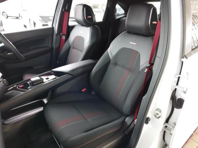 オーラ ニスモチューンドｅパワー４ＷＤ　ＢＯＳＥ／保証書／純正　９インチ　メモリーナビ／インテリジェントルームミラー／エマージェンシーブレーキ／シートヒーター　前席／アラウンドビューモニター／車線逸脱防止支援システム／シート　ハーフレザー（6枚目）