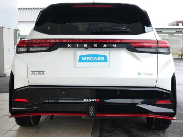 オーラ ニスモチューンドｅパワー４ＷＤ　ＢＯＳＥ／保証書／純正　９インチ　メモリーナビ／インテリジェントルームミラー／エマージェンシーブレーキ／シートヒーター　前席／アラウンドビューモニター／車線逸脱防止支援システム／シート　ハーフレザー（43枚目）