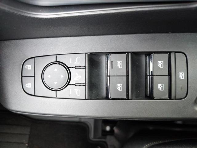 セレナ ハイウェイスターV 保証書/純正 12.3インチ メモリーナビ/フリップダウンモニター 純正 11インチ/エマージェンシーブレーキ/両側電動スライドドア/アラウンドビューモニター/車線逸脱防止支援システム 全周囲カメラ(31枚目)