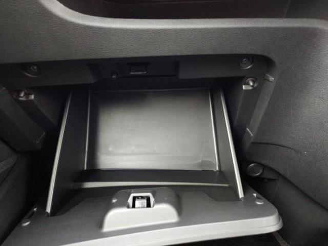 セレナ ハイウェイスターV 保証書/純正 12.3インチ メモリーナビ/フリップダウンモニター 純正 11インチ/エマージェンシーブレーキ/両側電動スライドドア/アラウンドビューモニター/車線逸脱防止支援システム 全周囲カメラ(34枚目)