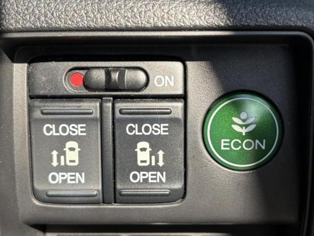 オデッセイハイブリッド ハイブリッドアブソルート・ホンダセンシング　新品タイヤ／保証書／純正　ＳＤナビ／フリップダウンモニター／両側電動スライドドア／シート　ハーフレザー／ヘッドランプ　ＬＥＤ／ＥＴＣ／ＥＢＤ付ＡＢＳ／横滑り防止装置／アイドリングストップ　後席モニター（15枚目）