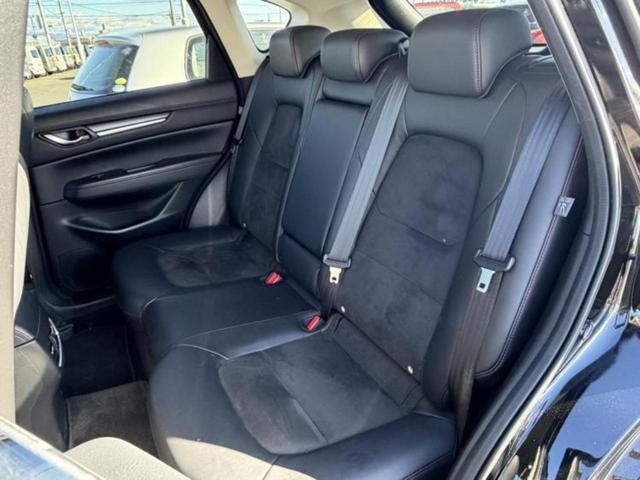 ＣＸ－５ ２０Ｓブラックトーンエディション　新品タイヤ／保証書／純正　ＳＤナビ／衝突安全装置／シートヒーター／全方位モニター／車線逸脱防止支援システム／シート　ハーフレザー／電動バックドア／ヘッドランプ　ＬＥＤ／ＥＴＣ／ＥＢＤ付ＡＢＳ（7枚目）