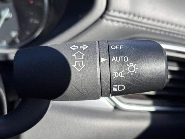 ＣＸ－５ ２０Ｓブラックトーンエディション　新品タイヤ／保証書／純正　ＳＤナビ／衝突安全装置／シートヒーター／全方位モニター／車線逸脱防止支援システム／シート　ハーフレザー／電動バックドア／ヘッドランプ　ＬＥＤ／ＥＴＣ／ＥＢＤ付ＡＢＳ（13枚目）