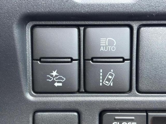 ノア Ｓｉダブルバイビー３　保証書／社外　１１インチ　ＳＤナビ／フリップダウンモニター　社外　１２．８インチ／トヨタセーフティセンス／両側電動スライドドア／車線逸脱防止支援システム／シート　ハーフレザー　衝突被害軽減システム（28枚目）