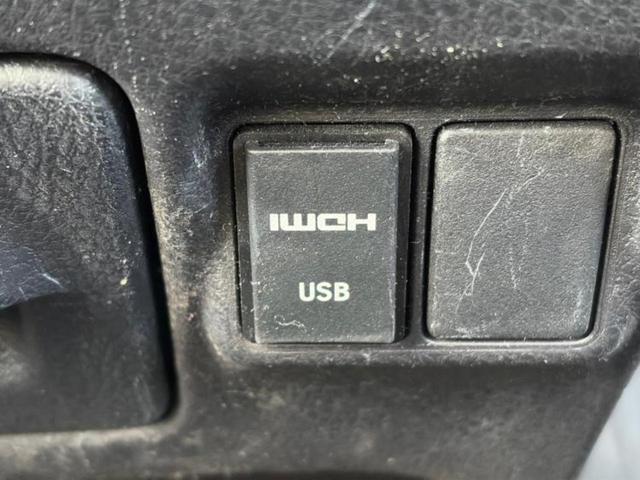 ノア Ｓｉダブルバイビー３　保証書／社外　１１インチ　ＳＤナビ／フリップダウンモニター　社外　１２．８インチ／トヨタセーフティセンス／両側電動スライドドア／車線逸脱防止支援システム／シート　ハーフレザー　衝突被害軽減システム（38枚目）