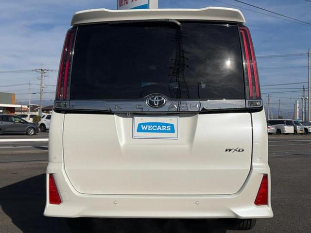 ノア Ｓｉダブルバイビー３　保証書／社外　１１インチ　ＳＤナビ／フリップダウンモニター　社外　１２．８インチ／トヨタセーフティセンス／両側電動スライドドア／車線逸脱防止支援システム／シート　ハーフレザー　衝突被害軽減システム（45枚目）