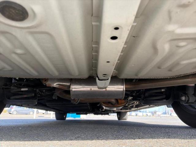 ノア Ｓｉダブルバイビー３　保証書／社外　１１インチ　ＳＤナビ／フリップダウンモニター　社外　１２．８インチ／トヨタセーフティセンス／両側電動スライドドア／車線逸脱防止支援システム／シート　ハーフレザー　衝突被害軽減システム（46枚目）