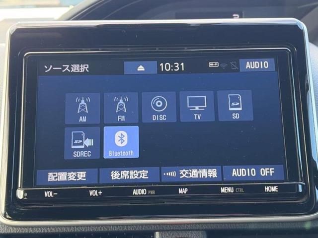 エスクァイア ハイブリッドＧｉ　新品タイヤ／保証書／純正　９インチ　ＳＤナビ／フリップダウンモニター　純正　１２．１インチ／トヨタセーフティセンス／両側電動スライドドア／シートヒーター　前席／シート　合皮　衝突被害軽減システム（11枚目）