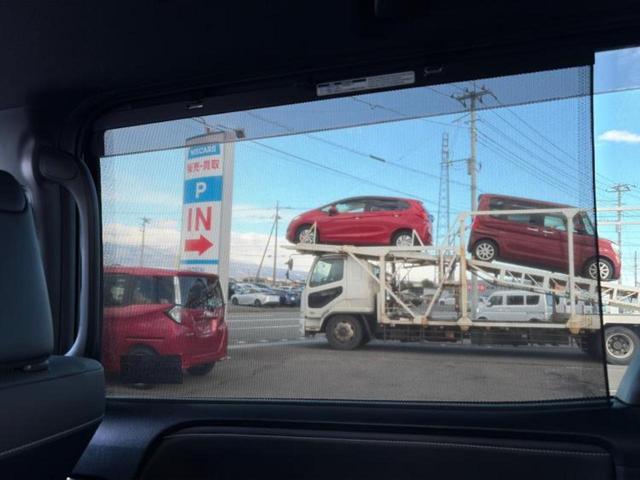 エスクァイア ハイブリッドＧｉ　新品タイヤ／保証書／純正　９インチ　ＳＤナビ／フリップダウンモニター　純正　１２．１インチ／トヨタセーフティセンス／両側電動スライドドア／シートヒーター　前席／シート　合皮　衝突被害軽減システム（45枚目）