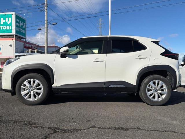 ヤリスクロス ハイブリッドＧ　保証書／ディスプレイオーディオ＋ナビ８インチ／トヨタセーフティセンス／パノラミックビューモニター／車線逸脱防止支援システム／ドライブレコーダー　前後／Ｂｌｕｅｔｏｏｔｈ接続／ＥＴＣ　全周囲カメラ（2枚目）