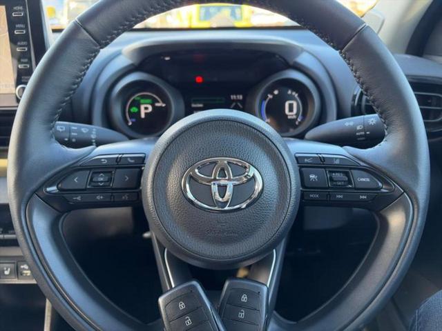 ヤリスクロス ハイブリッドＧ　保証書／ディスプレイオーディオ＋ナビ８インチ／トヨタセーフティセンス／パノラミックビューモニター／車線逸脱防止支援システム／ドライブレコーダー　前後／Ｂｌｕｅｔｏｏｔｈ接続／ＥＴＣ　全周囲カメラ（14枚目）