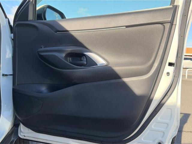 ヤリスクロス ハイブリッドＧ　保証書／ディスプレイオーディオ＋ナビ８インチ／トヨタセーフティセンス／パノラミックビューモニター／車線逸脱防止支援システム／ドライブレコーダー　前後／Ｂｌｕｅｔｏｏｔｈ接続／ＥＴＣ　全周囲カメラ（20枚目）