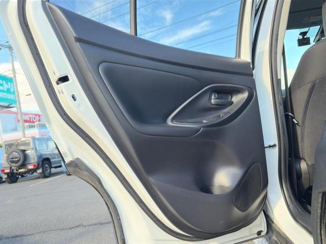 ヤリスクロス ハイブリッドＧ　保証書／ディスプレイオーディオ＋ナビ８インチ／トヨタセーフティセンス／パノラミックビューモニター／車線逸脱防止支援システム／ドライブレコーダー　前後／Ｂｌｕｅｔｏｏｔｈ接続／ＥＴＣ　全周囲カメラ（23枚目）