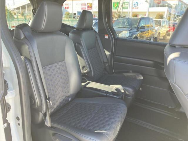 ヴォクシー Ｓ－Ｚ　★★★ディスプレイオーディオ１０．５インチ／トヨタセーフティセンス／両側電動スライドドア／シートヒーター　前席／車線逸脱防止支援システム／パーキングアシスト　バックガイド　衝突被害軽減システム（5枚目）