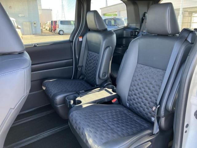ヴォクシー Ｓ－Ｚ　★★★ディスプレイオーディオ１０．５インチ／トヨタセーフティセンス／両側電動スライドドア／シートヒーター　前席／車線逸脱防止支援システム／パーキングアシスト　バックガイド　衝突被害軽減システム（8枚目）