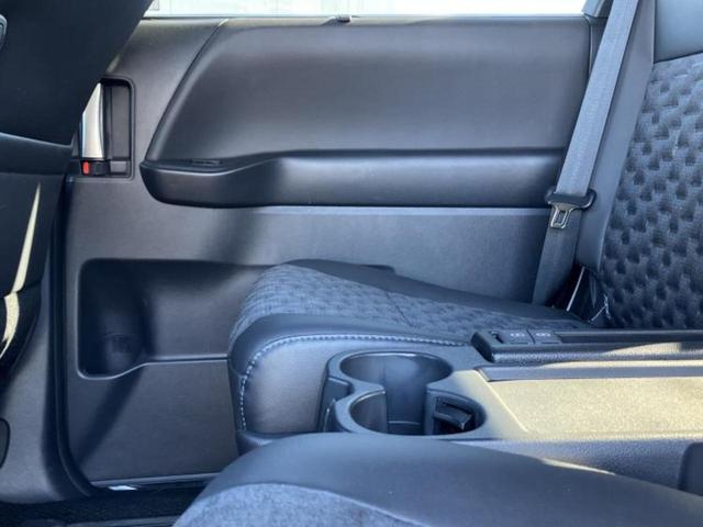 ヴォクシー Ｓ－Ｚ　★★★ディスプレイオーディオ１０．５インチ／トヨタセーフティセンス／両側電動スライドドア／シートヒーター　前席／車線逸脱防止支援システム／パーキングアシスト　バックガイド　衝突被害軽減システム（23枚目）