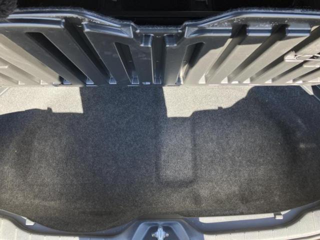 ヴォクシー Ｓ－Ｚ　★★★ディスプレイオーディオ１０．５インチ／トヨタセーフティセンス／両側電動スライドドア／シートヒーター　前席／車線逸脱防止支援システム／パーキングアシスト　バックガイド　衝突被害軽減システム（26枚目）