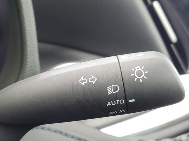 ヴォクシー S-Z ★★★ディスプレイオーディオ10.5インチ/トヨタセーフティセンス/両側電動スライドドア/シートヒーター 前席/車線逸脱防止支援システム/シート ハーフレザー 衝突被害軽減システム バックカメラ(16枚目)