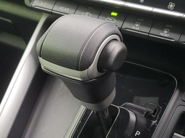 ヴォクシー S-Z ★★★ディスプレイオーディオ10.5インチ/トヨタセーフティセンス/両側電動スライドドア/シートヒーター 前席/車線逸脱防止支援システム/シート ハーフレザー 衝突被害軽減システム バックカメラ(18枚目)