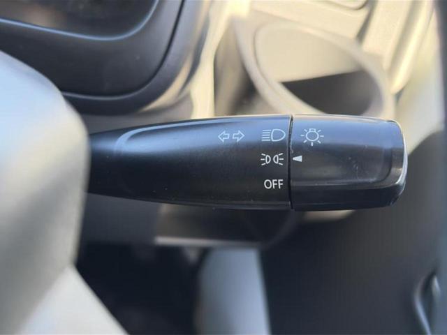 キャリイトラック ＫＣ　新品タイヤ／禁煙車／エアバッグ　運転席／パワーステアリング／マニュアルエアコン／取扱説明書／ユーザー買取車／最大積載量３５０ｋｇ／間欠ワイパー／ヘッドライトレベライザー／三方開／ラジオ（12枚目）