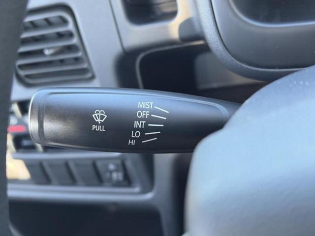 キャリイトラック ＫＣ　新品タイヤ／禁煙車／エアバッグ　運転席／パワーステアリング／マニュアルエアコン／取扱説明書／ユーザー買取車／最大積載量３５０ｋｇ／間欠ワイパー／ヘッドライトレベライザー／三方開／ラジオ（13枚目）