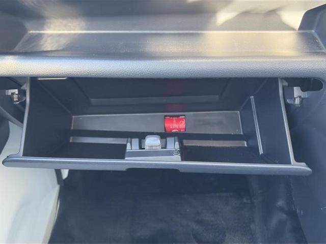 キャリイトラック ＫＣ　新品タイヤ／禁煙車／エアバッグ　運転席／パワーステアリング／マニュアルエアコン／取扱説明書／ユーザー買取車／最大積載量３５０ｋｇ／間欠ワイパー／ヘッドライトレベライザー／三方開／ラジオ（18枚目）