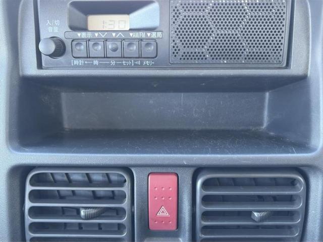キャリイトラック ＫＣ　新品タイヤ／禁煙車／エアバッグ　運転席／パワーステアリング／マニュアルエアコン／取扱説明書／ユーザー買取車／最大積載量３５０ｋｇ／間欠ワイパー／ヘッドライトレベライザー／三方開／ラジオ（23枚目）